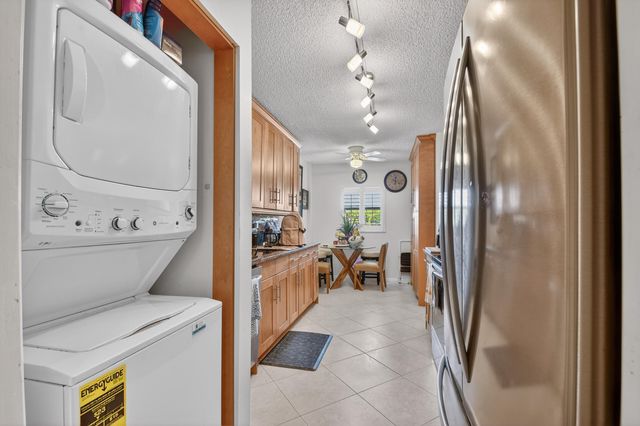 3326 Arcara Way, Greenacres, FL 33467