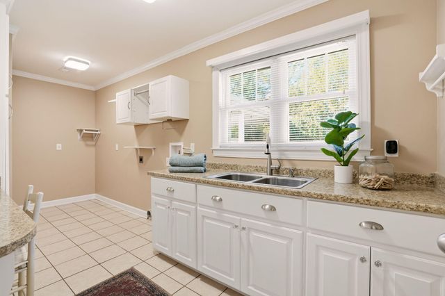 465 Woodland Terrace, Elloree, SC 29047