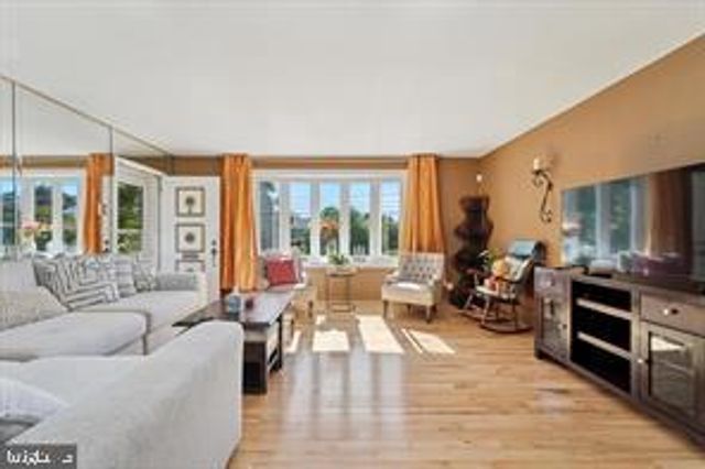 503 BONSALL AVE, Lansdowne, PA 19050