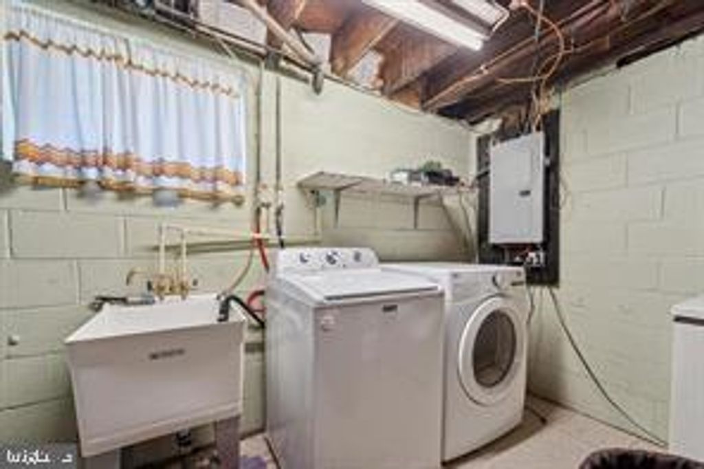 Image 21 of property listing at 503 BONSALL AVE, Lansdowne, PA 19050