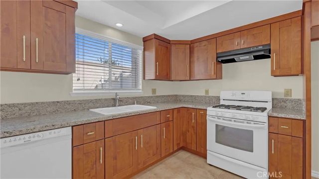 15279 Cadiz, Westminster, CA 92683
