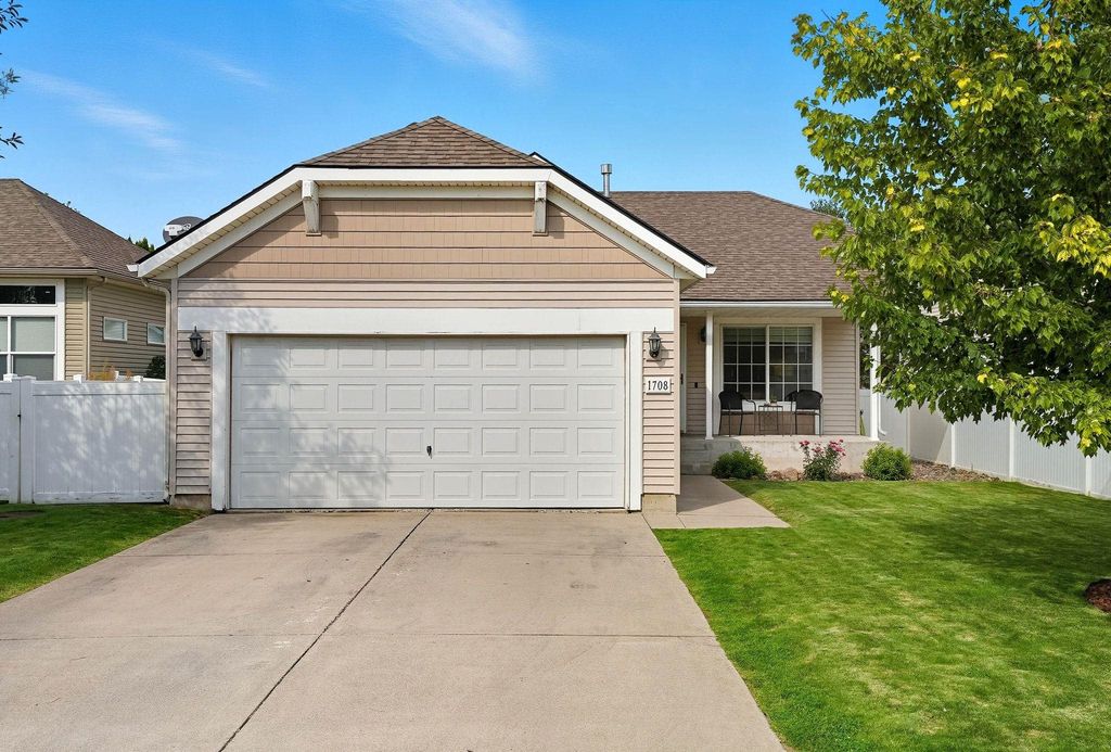 1708 W Cimarron Ln, Spokane, WA 99208
