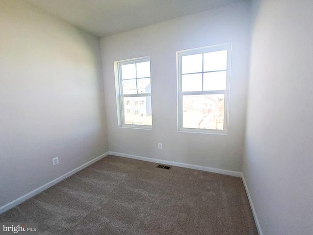 136 SWANSONG PL, Winchester, VA 22603