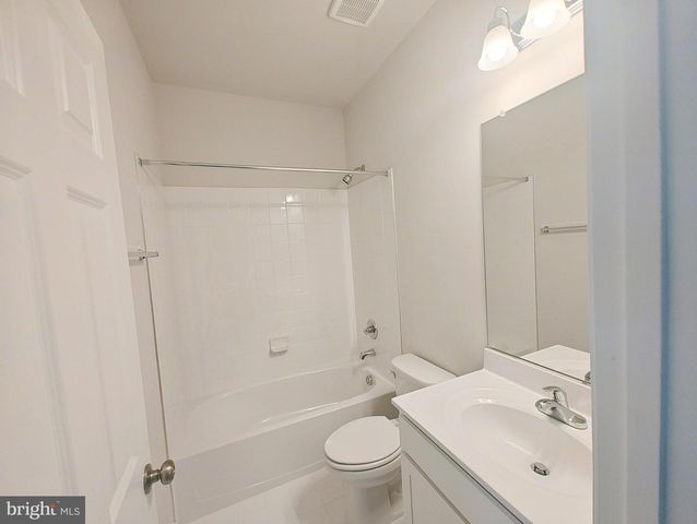 136 SWANSONG PL, Winchester, VA 22603