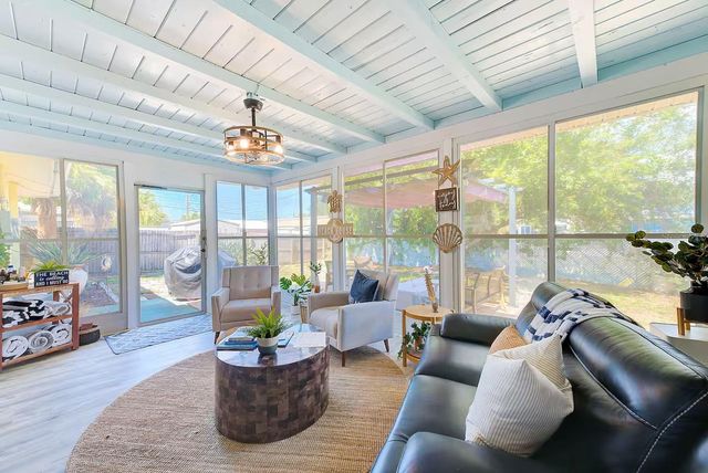 14283 SHARON DR, Largo, FL 33774