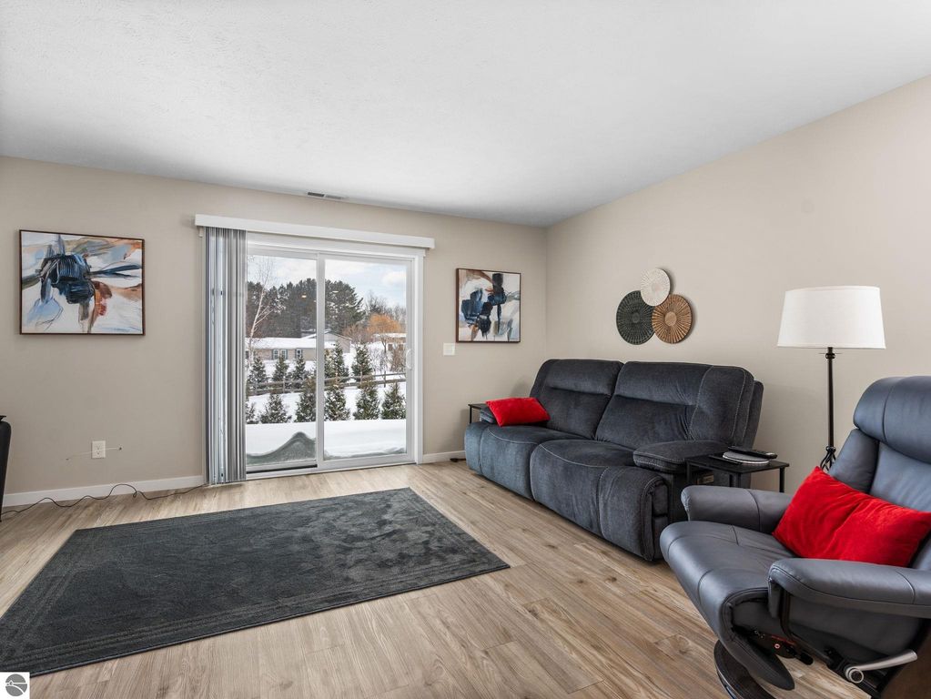 Image 10 of property listing at 3788 Woodgate Drive, Traverse City, MI 49686