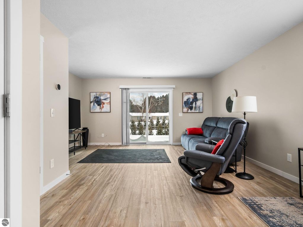 Image 9 of property listing at 3788 Woodgate Drive, Traverse City, MI 49686