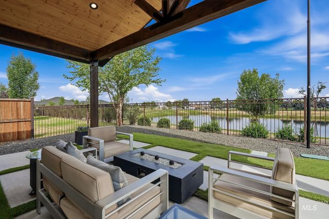 7706 W Meltwater Ln, Eagle, ID 83616