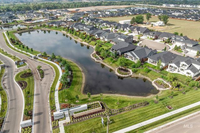 7706 W Meltwater Ln, Eagle, ID 83616
