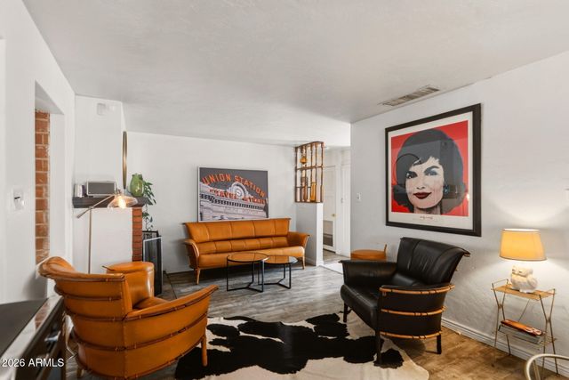 3008 N 24TH Place, Phoenix, AZ 85016