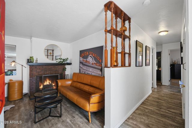 3008 N 24TH Place, Phoenix, AZ 85016
