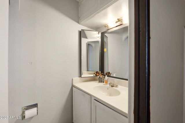 3008 N 24TH Place, Phoenix, AZ 85016
