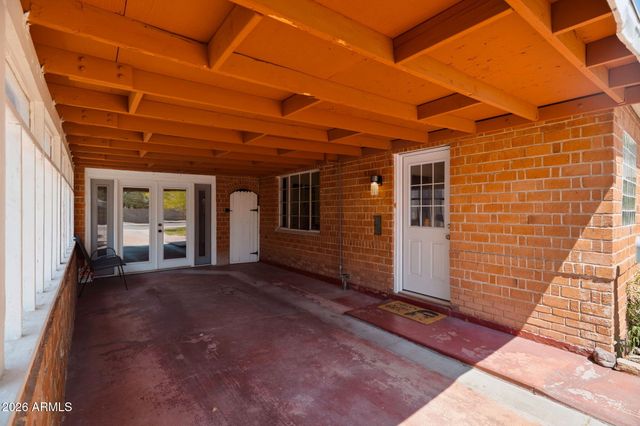 3008 N 24TH Place, Phoenix, AZ 85016
