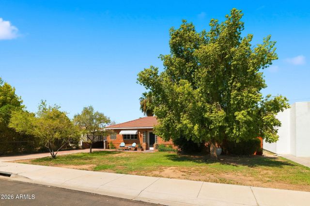 3008 N 24TH Place, Phoenix, AZ 85016