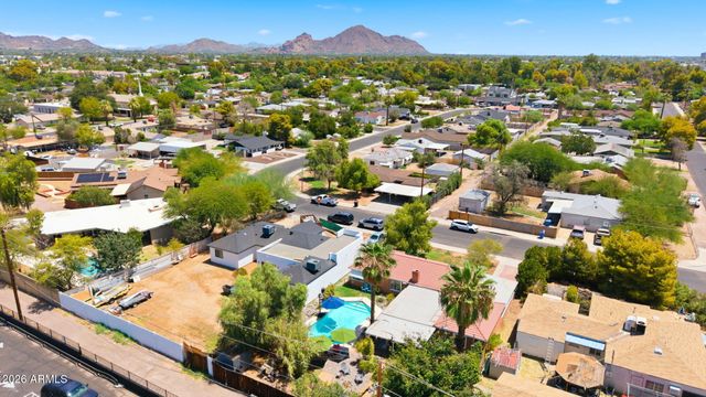3008 N 24TH Place, Phoenix, AZ 85016