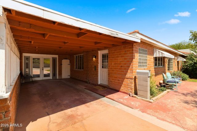 3008 N 24TH Place, Phoenix, AZ 85016