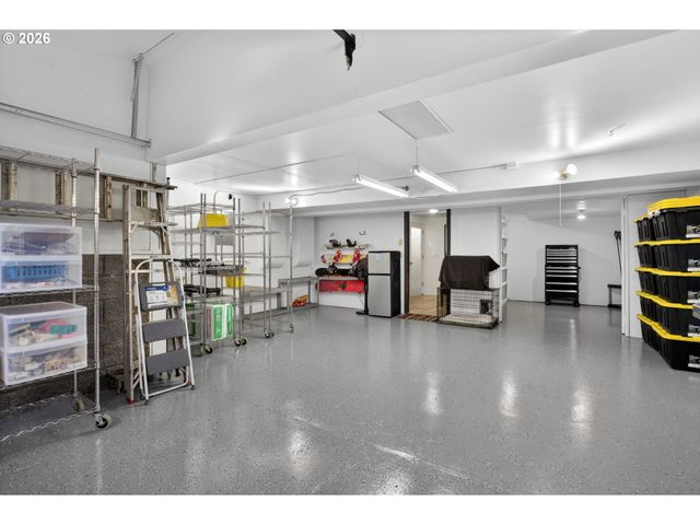 1820 KILKENNY Dr, Lake Oswego, OR 97034