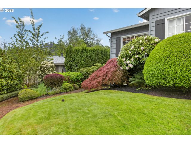 1820 KILKENNY Dr, Lake Oswego, OR 97034
