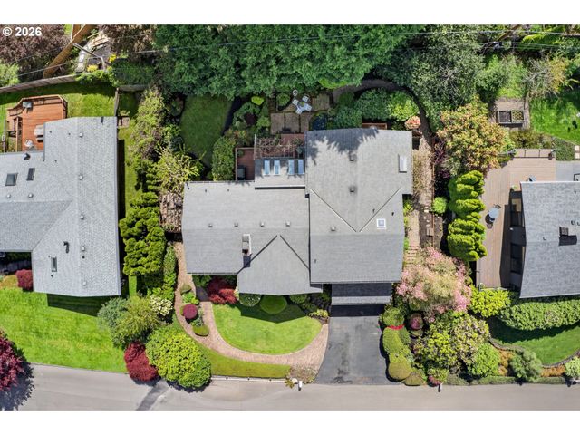 1820 KILKENNY Dr, Lake Oswego, OR 97034