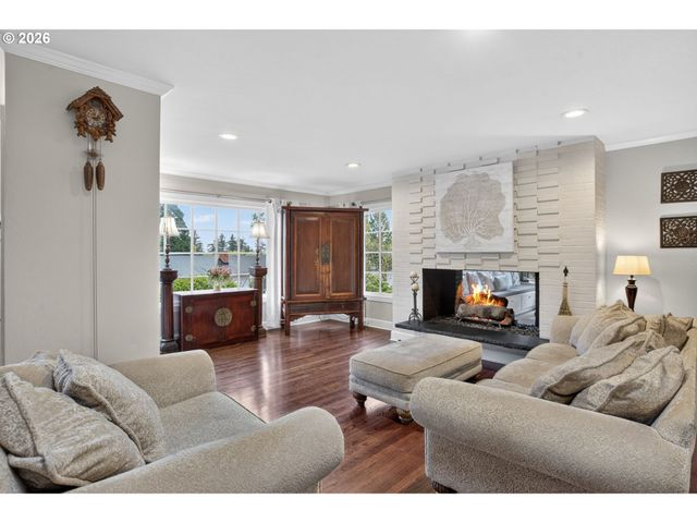 1820 KILKENNY Dr, Lake Oswego, OR 97034