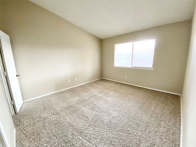 5911 Teal Ridge Drive, Arlington, TX 76017