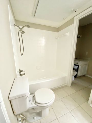 5911 Teal Ridge Drive, Arlington, TX 76017