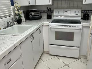 6620 W 2nd Ct 407, Hialeah, FL 33012