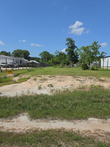 72 Road 5262a, Cleveland, TX 77327