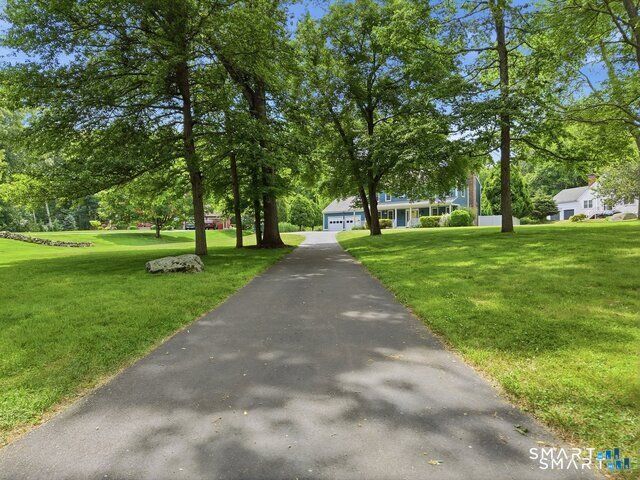 7 Goundry Drive, Waterford, CT 06385