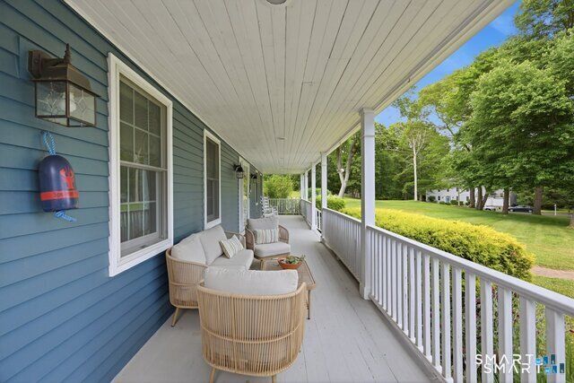 7 Goundry Drive, Waterford, CT 06385