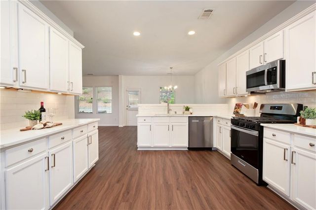 6728 Pierless Avenue, Buford, GA 30518