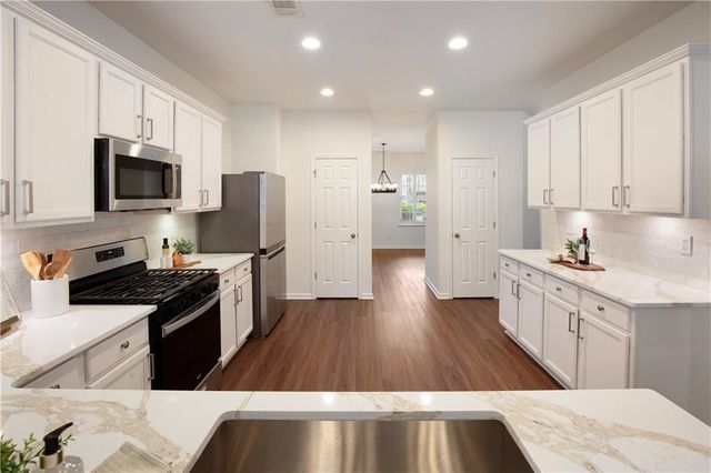 6728 Pierless Avenue, Buford, GA 30518