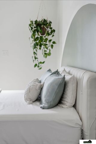 5411 La Salle Street, Lincoln, NE 68516