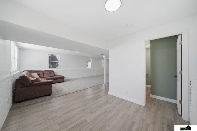 5411 La Salle Street, Lincoln, NE 68516