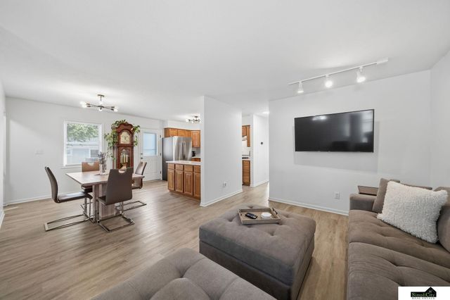 5411 La Salle Street, Lincoln, NE 68516