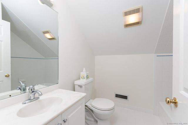 128 Five Mile River Road, Darien, CT 06820