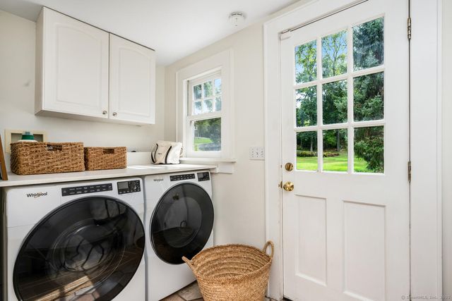 128 Five Mile River Road, Darien, CT 06820