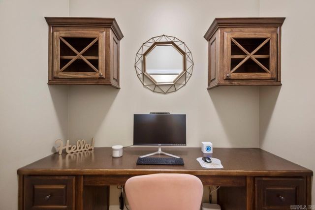 4040 Robinwood Circle, Bryant, AR 72022