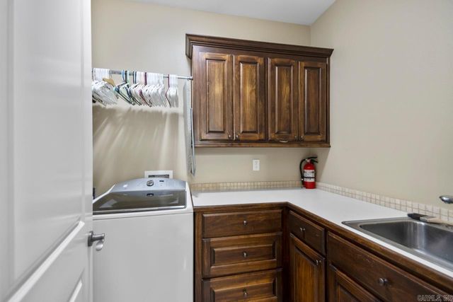 4040 Robinwood Circle, Bryant, AR 72022