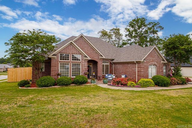 4040 Robinwood Circle, Bryant, AR 72022