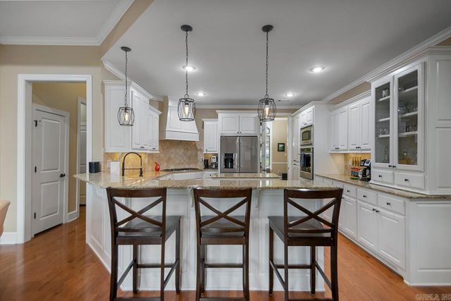 4040 Robinwood Circle, Bryant, AR 72022