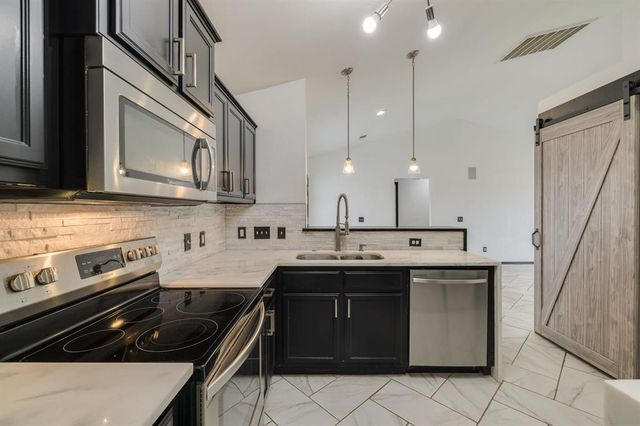12009 NW 136th Terrace, Piedmont, OK 73078