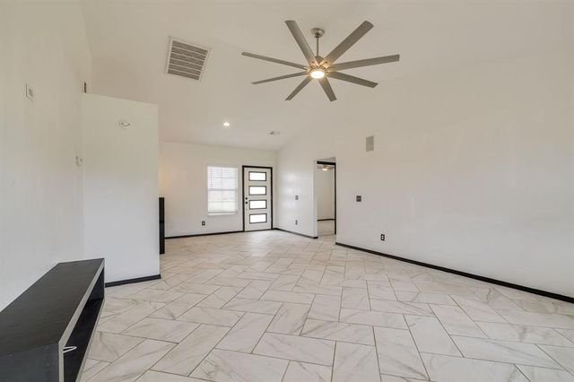 12009 NW 136th Terrace, Piedmont, OK 73078