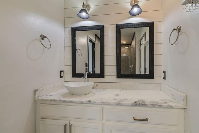 12009 NW 136th Terrace, Piedmont, OK 73078