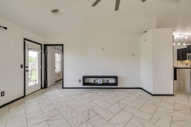 12009 NW 136th Terrace, Piedmont, OK 73078