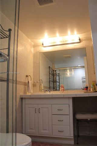 16051 Blatt Boulevard 106, Weston, FL 33326