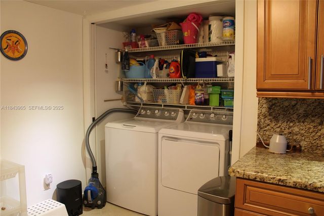 16051 Blatt Boulevard 106, Weston, FL 33326