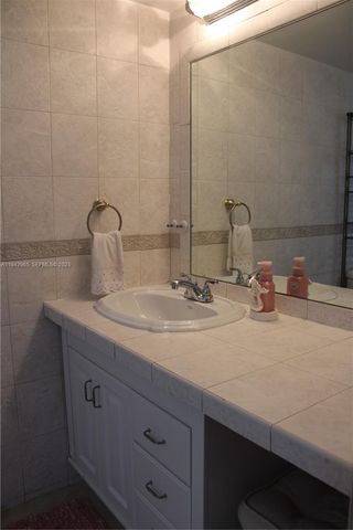 16051 Blatt Boulevard 106, Weston, FL 33326