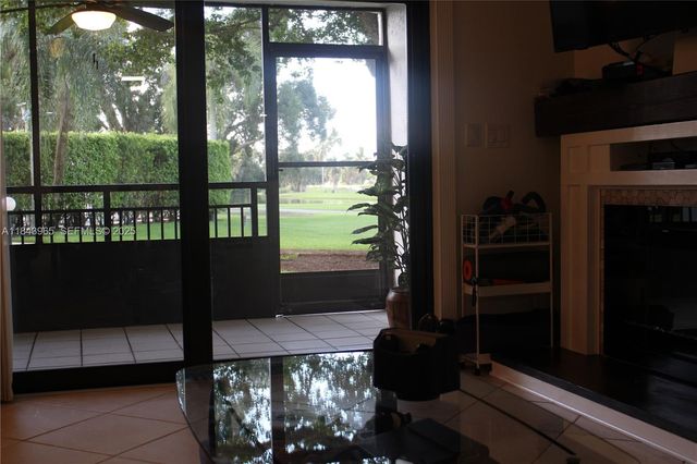 16051 Blatt Boulevard 106, Weston, FL 33326