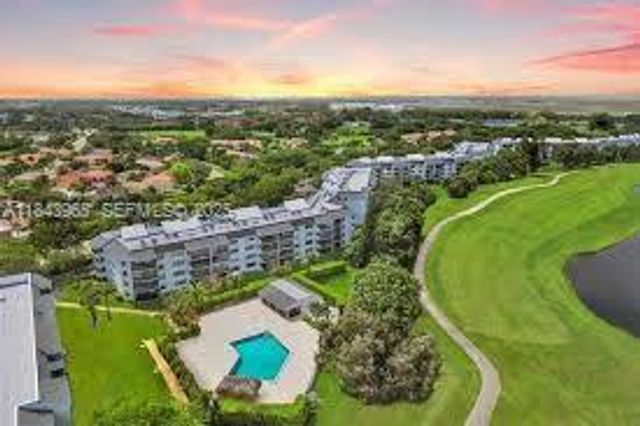 16051 Blatt Boulevard 106, Weston, FL 33326
